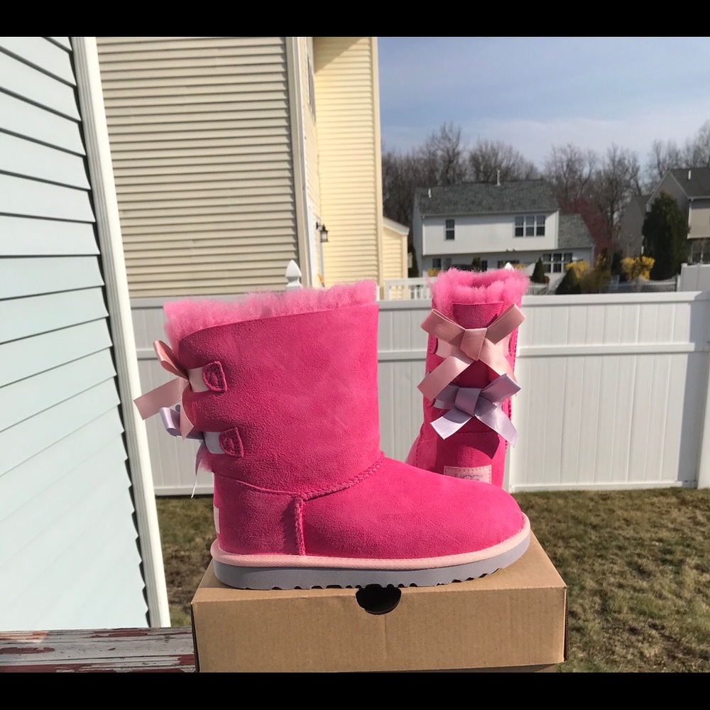 UGG BAILEY BOW II - Picture 7 of 8